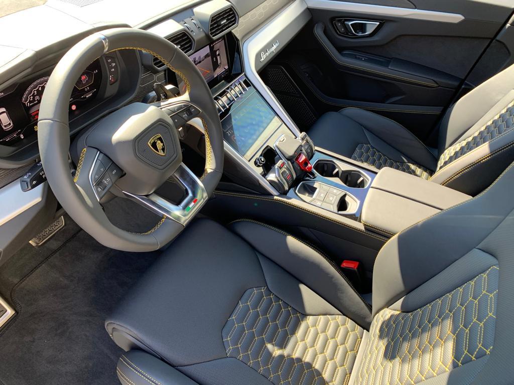 lamborghini-urus