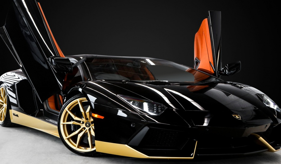 2017 LAMBORGHINI AVENTADOR