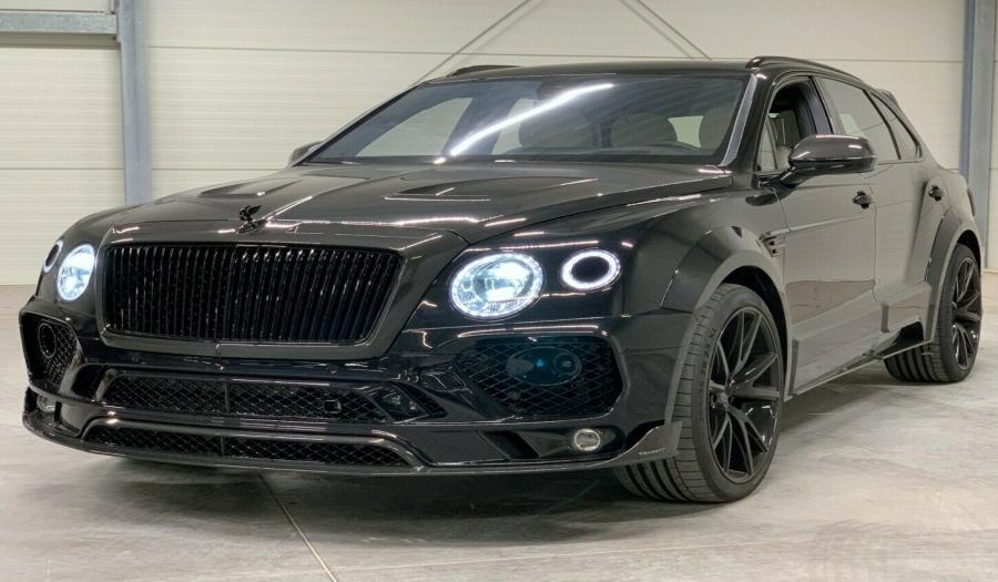 BENTLEY BENTAYGA MANSORY BLACK